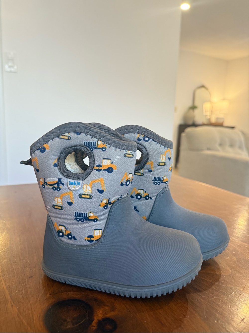 EUC Jan and Jul Boots 8T